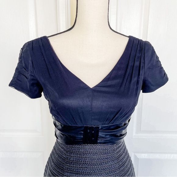 Antonio Melani‎ Size 0 Heart Neck Navy Cocktail Dress with Tweed Pencil Bottom - Picture 2 of 14
